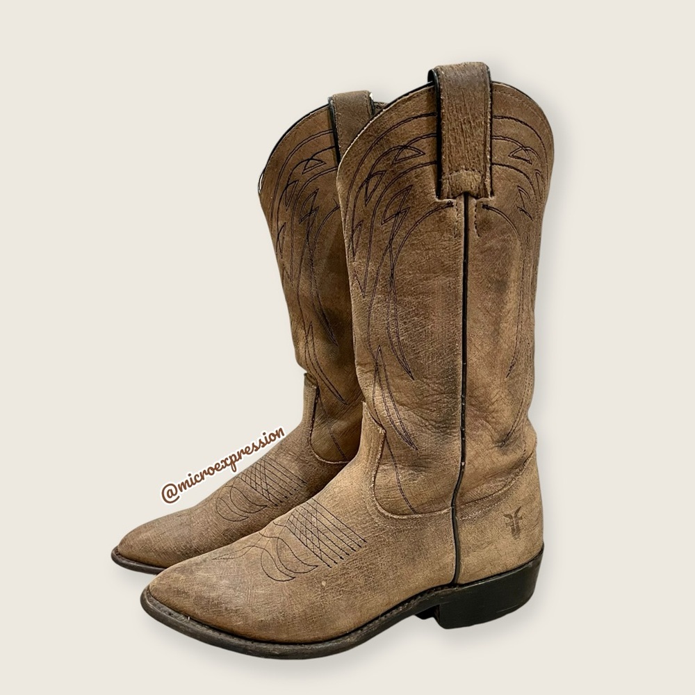 $399 Frye Billy Pull On Tan Distressed Leather Cowboy Knee/Calf High Stitch Boot - Picture 10 of 15
